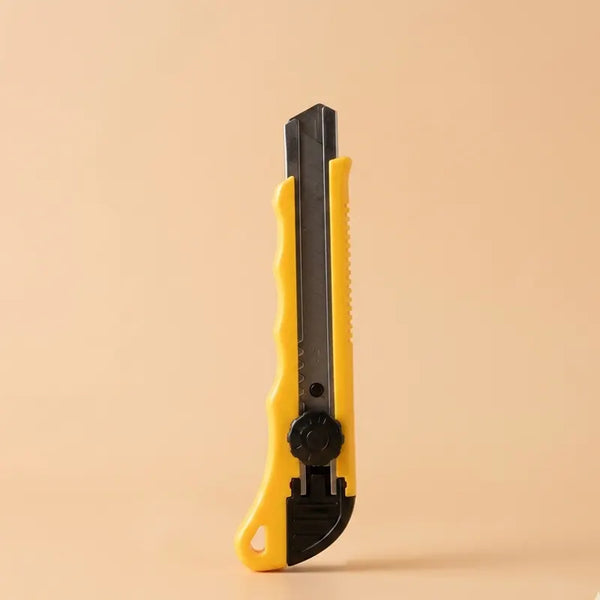 18mm Heavy Duty Utility Knife 3 blades in one