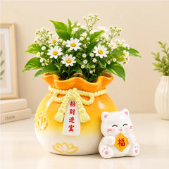 Cute  Lucky Cat Desk Organizer