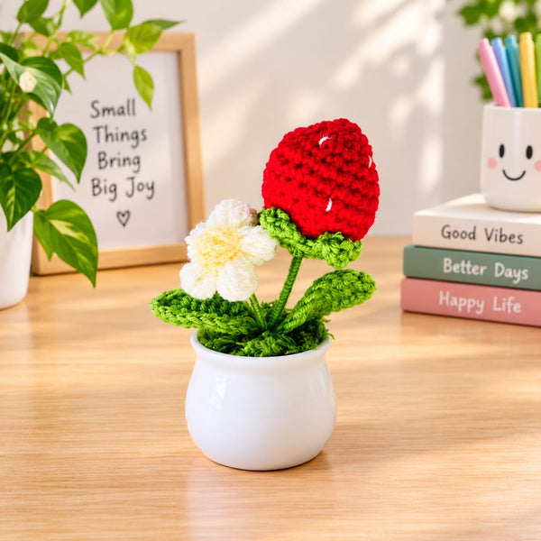 Crochet Flower Pot - Strawberry, white-and-yellow flower
