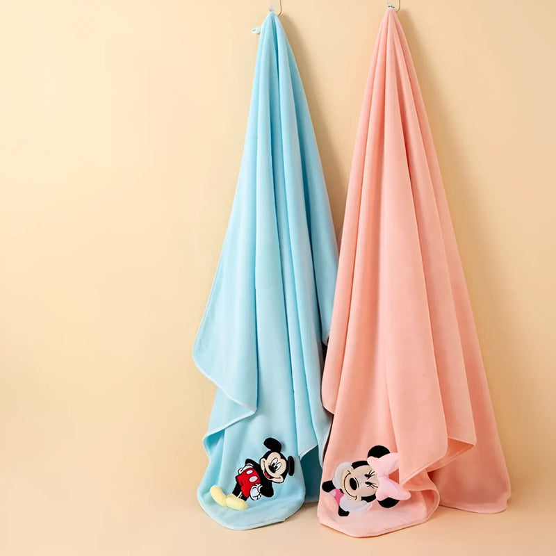Adorable Mickey & Minnie Mouse Towel